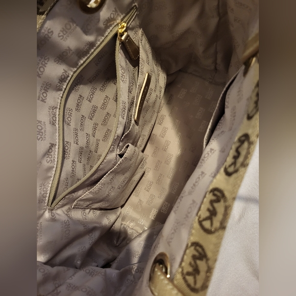 NWT Michael Kors purse - Picture 3 of 8